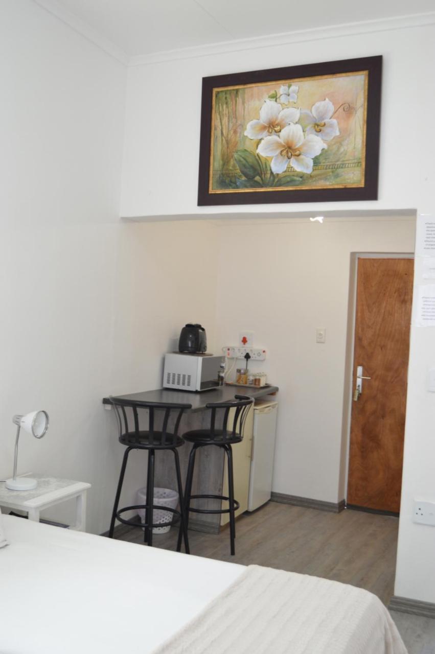Villelodge Accommodation Lüderitz Eksteriør billede